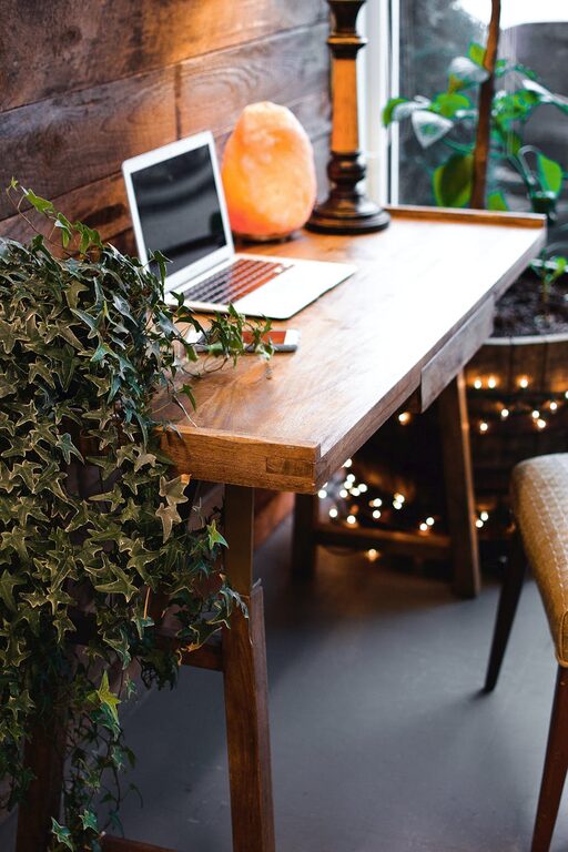 Top Tips for Creating a Cozy and Inviting Home Office Space